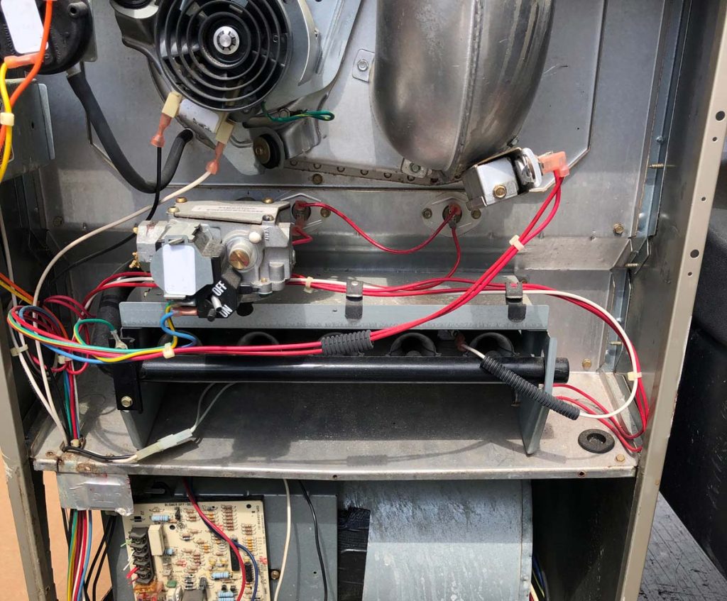 Gas furnace internal components
