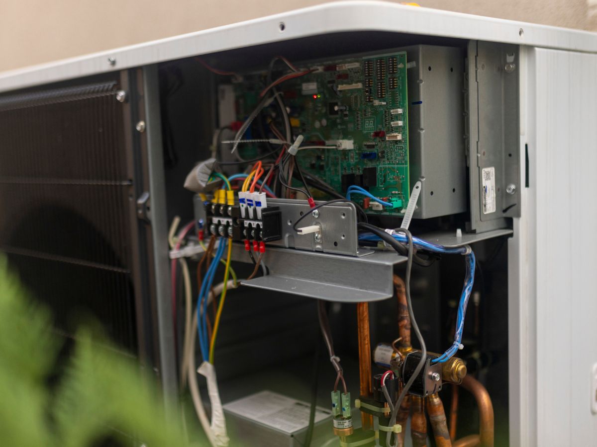Open heat pump unit